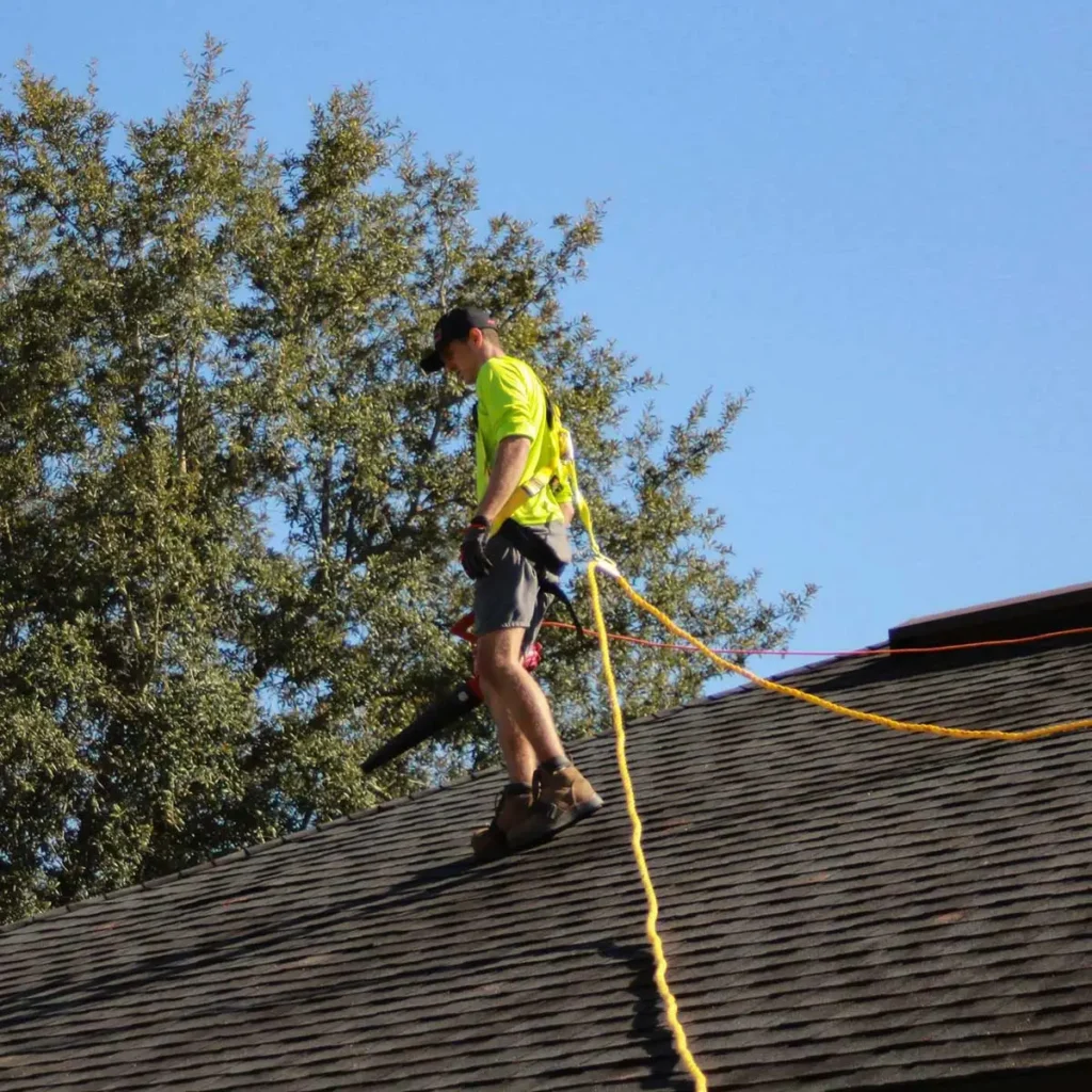 220 Roofing & Restoration Local Roofing Company